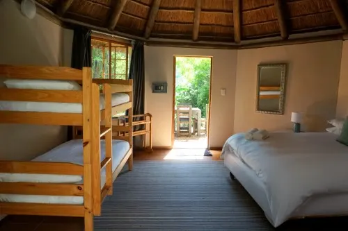 Family En-suite Rondawel